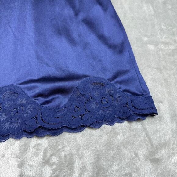 VTG Vanity Fair Full Slip Sz 36 Navy Lace Trim Nylon Light 90s Sleepwear Adjust - Picture 4 of 11